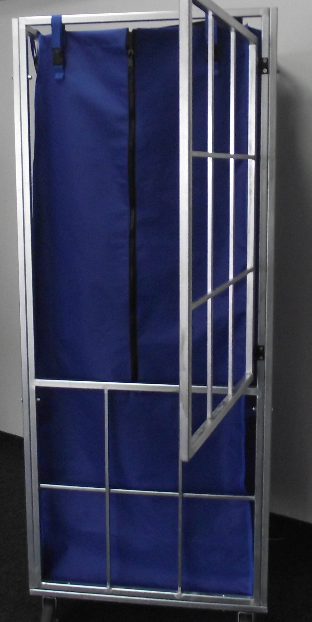 Çamaşır Toplama Arabası